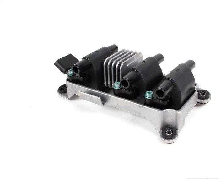 VAG Dvigatvio Žvakės Kietiklis Audi A4 A6 A8 Volkswagen Passat Originalus 078905104A