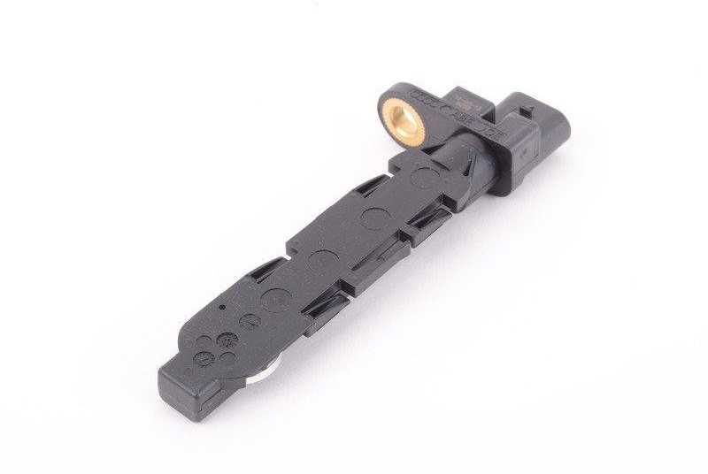 VAG Engine Speed Sensor Originalus 059906433C Audi A4/Avant (2008 - 2012) Audi A4 allroad quattro (2010 - 2016) Audi A4L (2009 - 2017) Audi A4/S4/Avant/qu. (2008 - 2012) Audi A5/S5 Cabriolet (2010 - 2011) Audi A5/S5 Cou.Sport. (2008 - 2011) Audi A8 (2010 - 2013) Audi A8/S8 quattro (2010 - 2013) Audi Q5 (2009 - 2012) Audi Q7 (2007 - 2015) Audi R