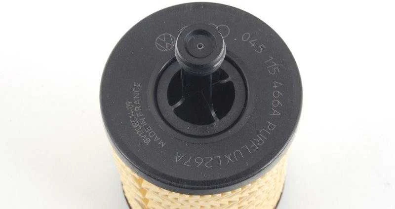 VAG Filtro Elementas Su Tarpikliu AUDI A2 A3 A4 A5 A6 VW GOLF IV V 071115562C Originalus