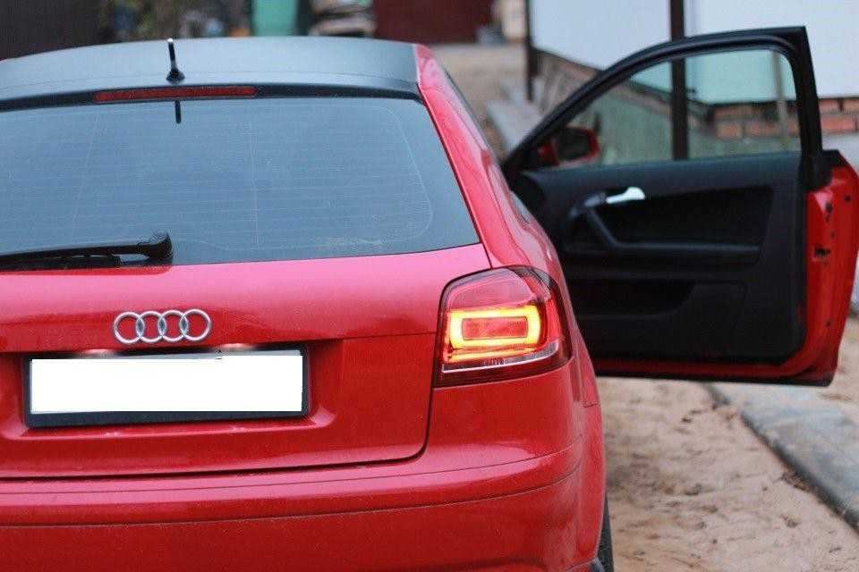 VAG Galinė Lemputė Audi A3 S3 2009 2013 Originalus 8P3945096B