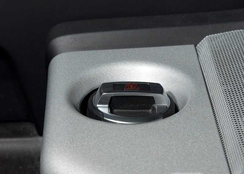 VAG Audi R8 2007 2017 Aušinimo sistemos plėtimosi bako dangtelis Originalus 420121321