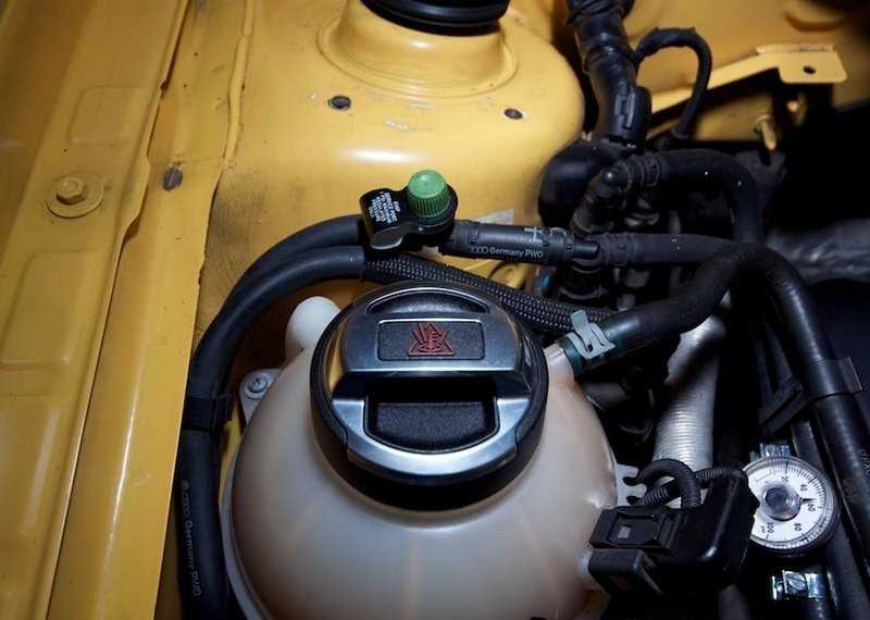 VAG Audi R8 2007 2017 Aušinimo sistemos plėtimosi bako dangtelis Originalus 420121321