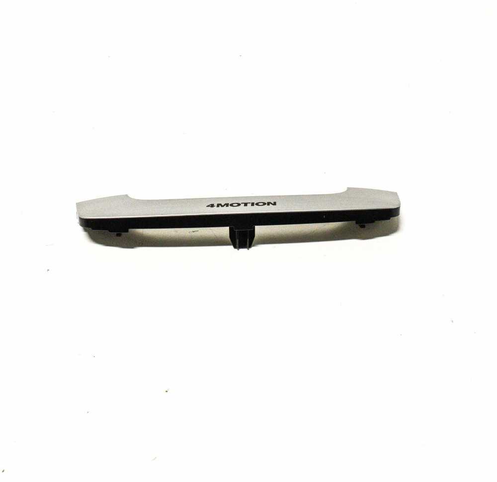 VAG Genuine titano sidabrinė spausdinta apdaila centriniam konsolė VW CC 358 3AA863324BNV1