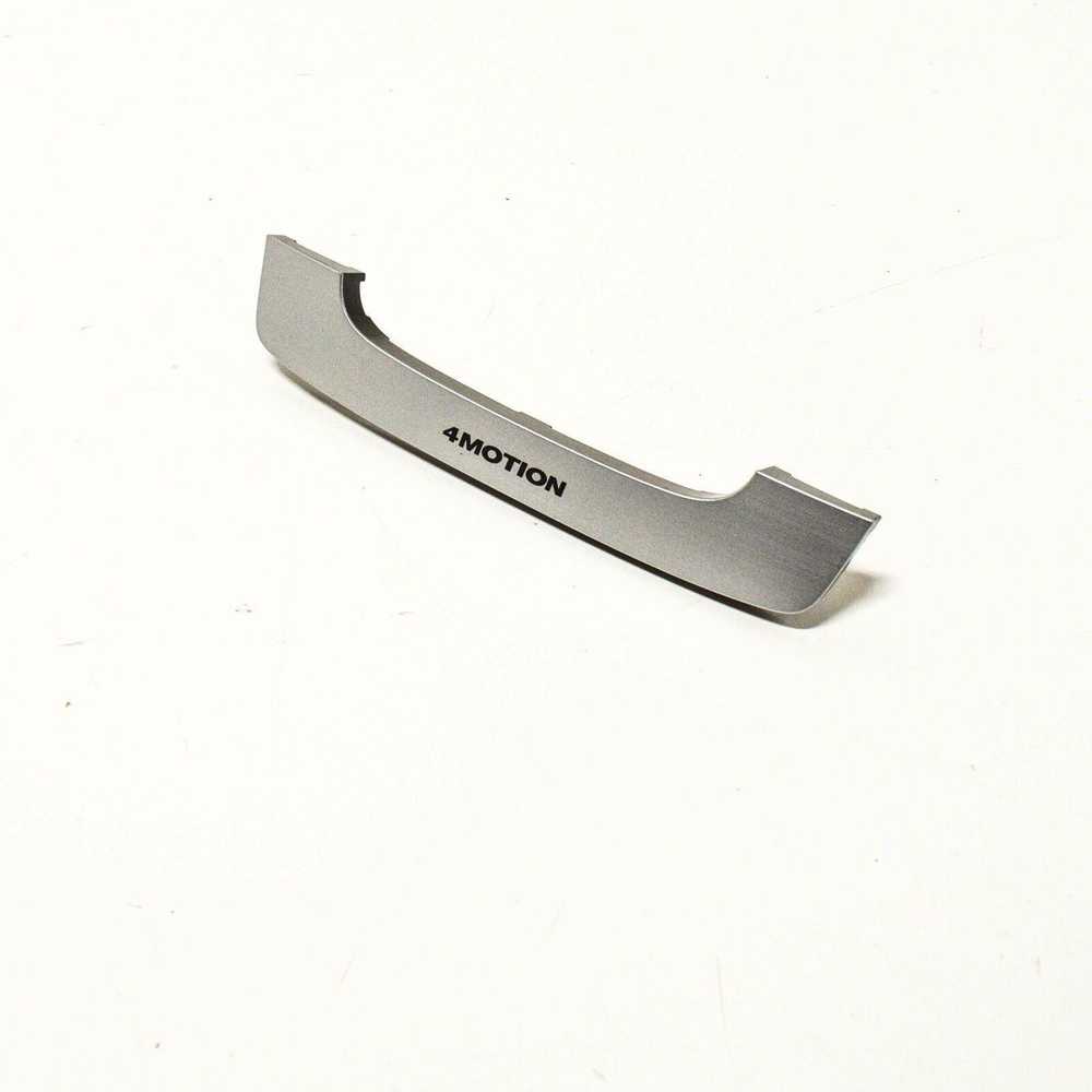 VAG Genuine titano sidabrinė spausdinta apdaila centriniam konsolė VW CC 358 3AA863324BNV1