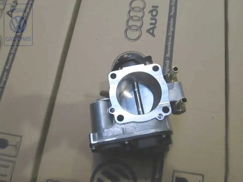 Vag Golf Mk3 Golf Mk4 Passat B4 Originalus 037133064D