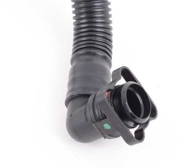 VAG Kvėpavimo linija AUDI VW Audi A3 S3 Sportback Quattro A4 Universalus S4 06F103235A