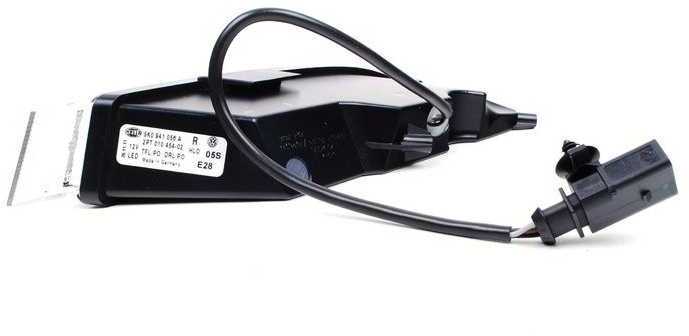 VAG LED dienos žibintai Volkswagen Golf R32 2012 2013 Originalus 5K0941056A
