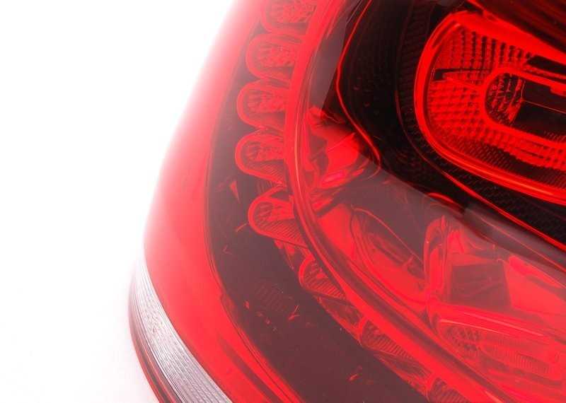 VAG LED Galinis Žibintas Volkswagen Golf R32 2009 2013 Originalus 5K0945095P