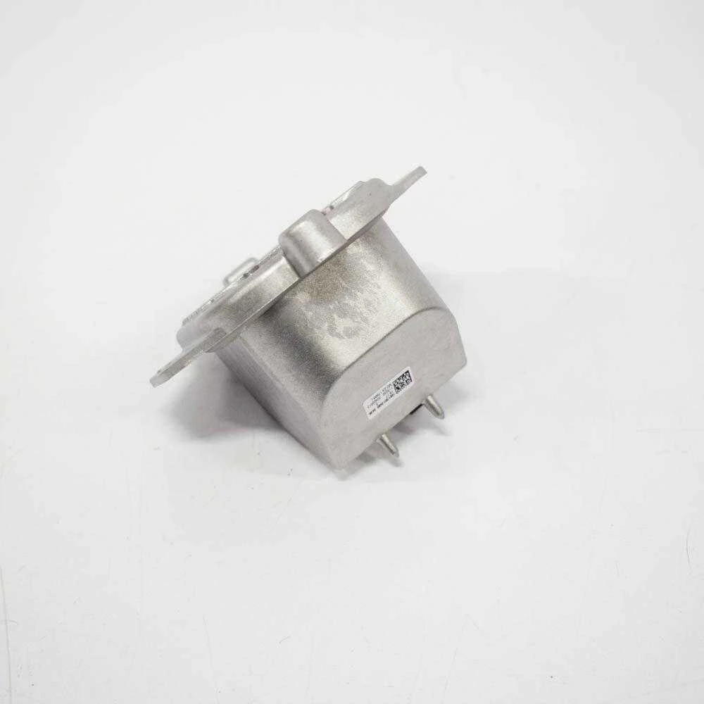 VAG LED Su Radiatoriumi Audi Q3 2015 2017 Originalus 8U0941475B
