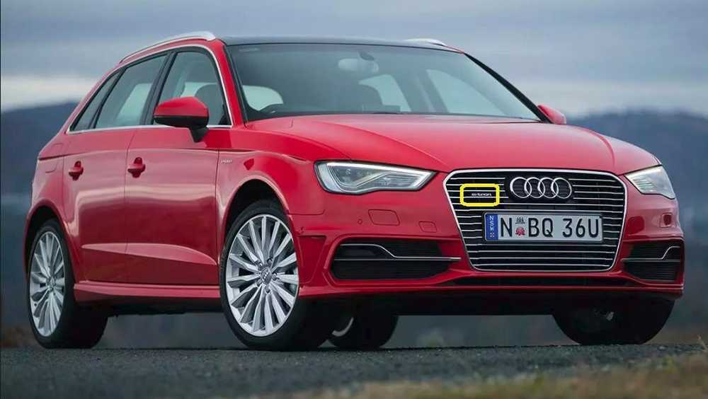 VAG Naujas originalus AUDI A3/S3 (13-17) priekinis bamperis radiatoriaus grotelių "E-TRON" ženklelis OEM