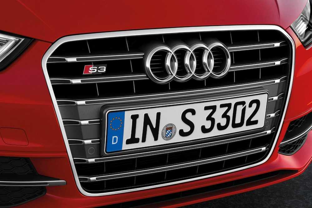 VAG Naujas originalus AUDI A3/S3 (2013-2017) priekinis bamperio radiatoriaus groteles 8V3853651B1RR OEM