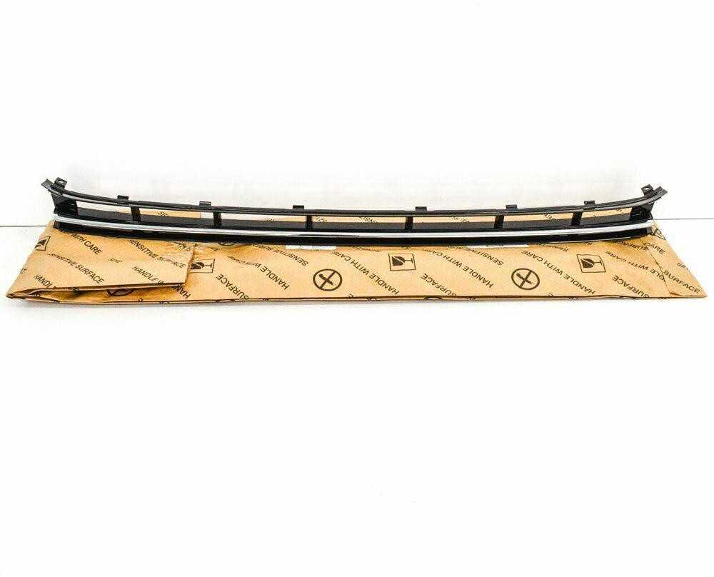 VAG Naujas originalus AUDI A8 4H priekinis bamperio apatinis grotelių juodas - blizgus 4H0807697T94 OEM