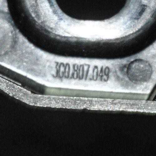 VAG Naujas originalus Volkswagen Passat B8 priekinis bamperio kairysis laikiklis 3G0807049 2015 OEM