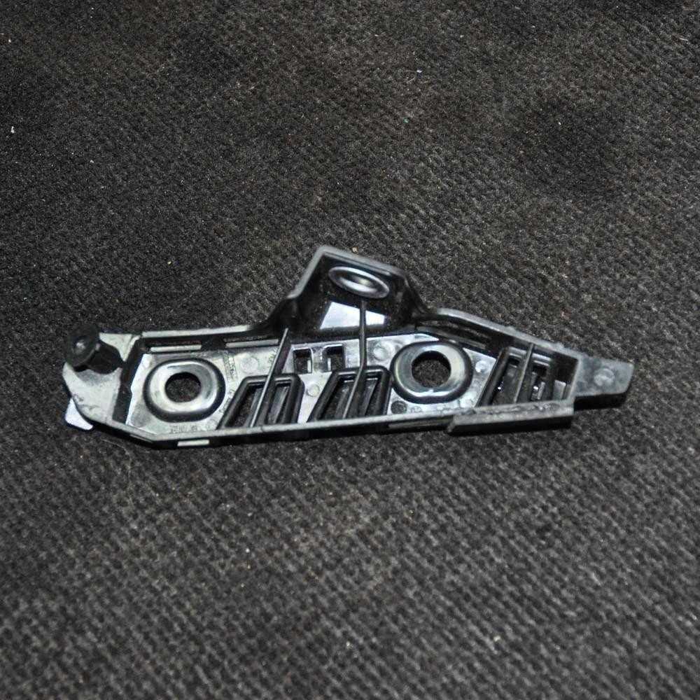 VAG Naujas originalus Volkswagen Passat B8 priekinis bamperio kairysis laikiklis 3G0807049 2015 OEM