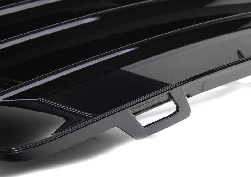 VAG Naujas originalus VW GOLF R VI 09-13 dešinės pusės oro ventiliacijos apdailos grotelės 5K0853666E041