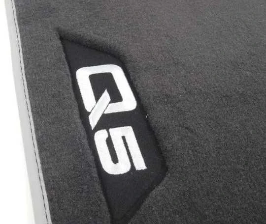 VAG Nauji originalūs AUDI Q5 kilimėlių rinkinys iš keturių juodai/sidabrinių 8R1061270MNO