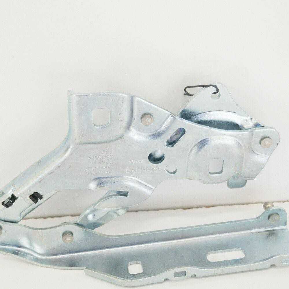 VAG OEM AUDI A4 AVANT B9 GAUBTAS DEŠINIS VYRIS 8W0823302D ORIGINALUS