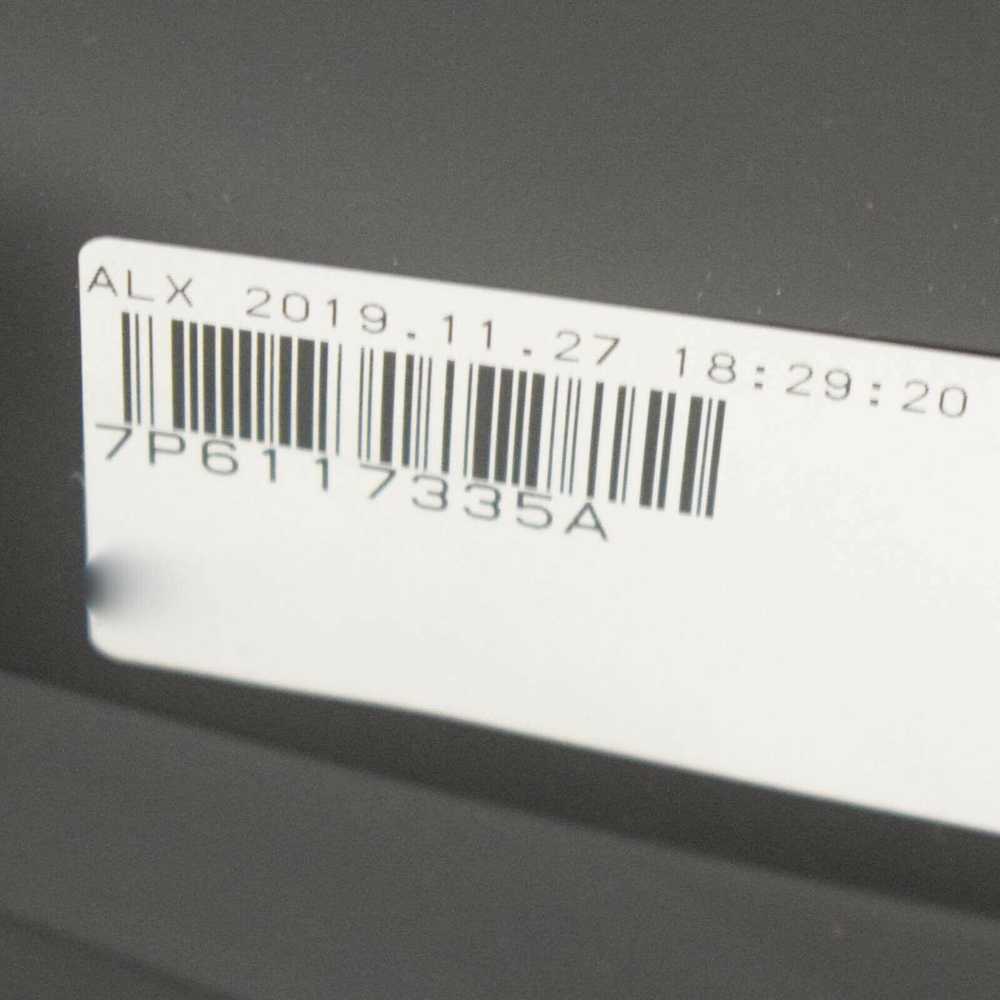 VAG OEM VW TOUAREG 7P ĮKROVIMO ORA AUŠINTUVAS RADIATORIUS ORA KANALAS KAIRĖ 7P6117335A ORIGINALUS