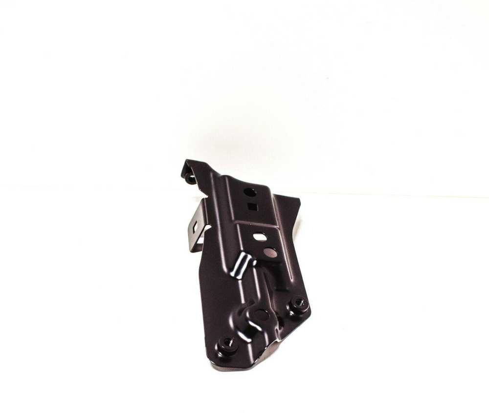 VAG Originali Brace dešinė AUDI A3 S3 Sportback Lim. quattro 8P1 8PA 8P0821136A
