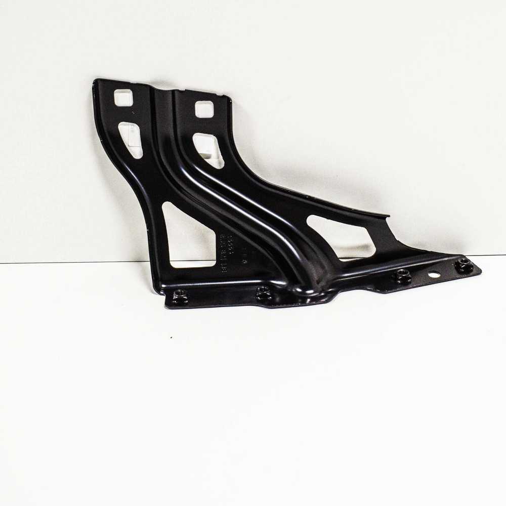 VAG Originali laikiklis dešinėje priekinėje AUDI Q3 Rsq3 8U0821136