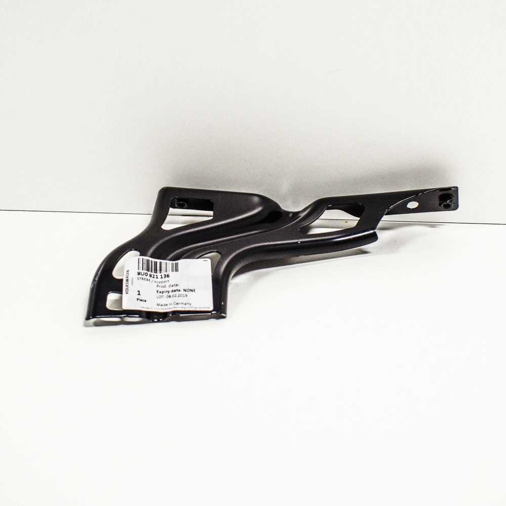 VAG Originali laikiklis dešinėje priekinėje AUDI Q3 Rsq3 8U0821136