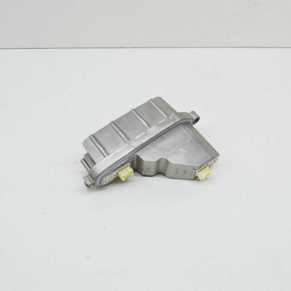 VAG Originalus AUDI Q3 Rsq3 Led su šilumos kriaukle 8U0941475A