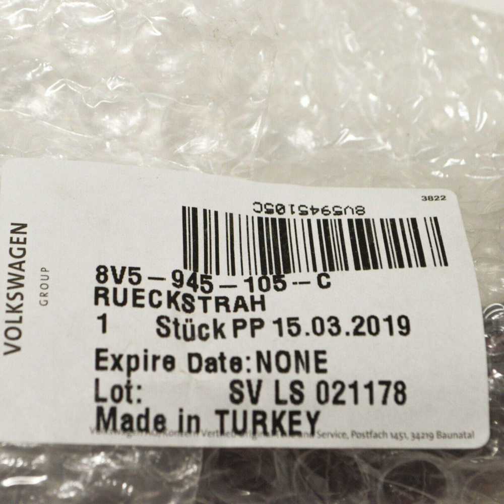 VAG Originalus galinis šviesos atspindys 8V5945105C