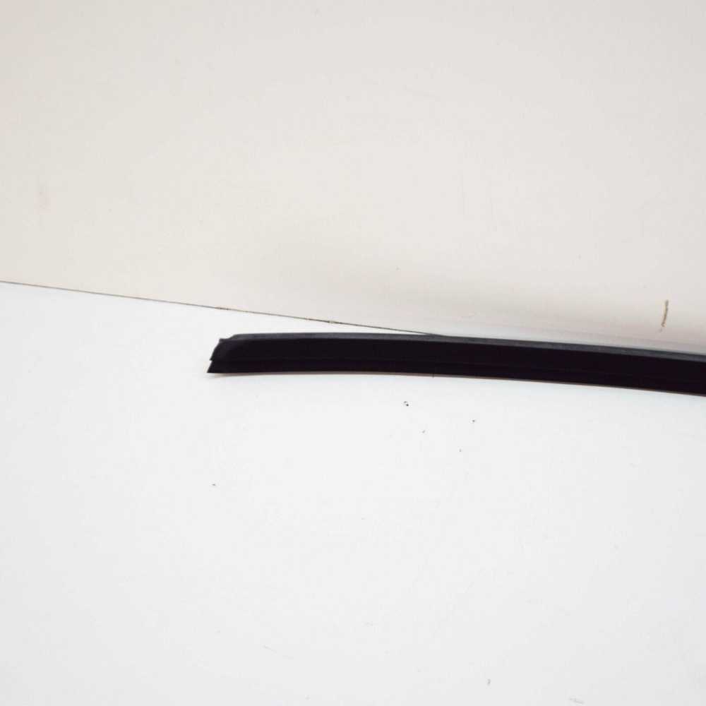 VAG Originalus lango angos sandariklis kairėje vidinėje AUDI 8P3837479D