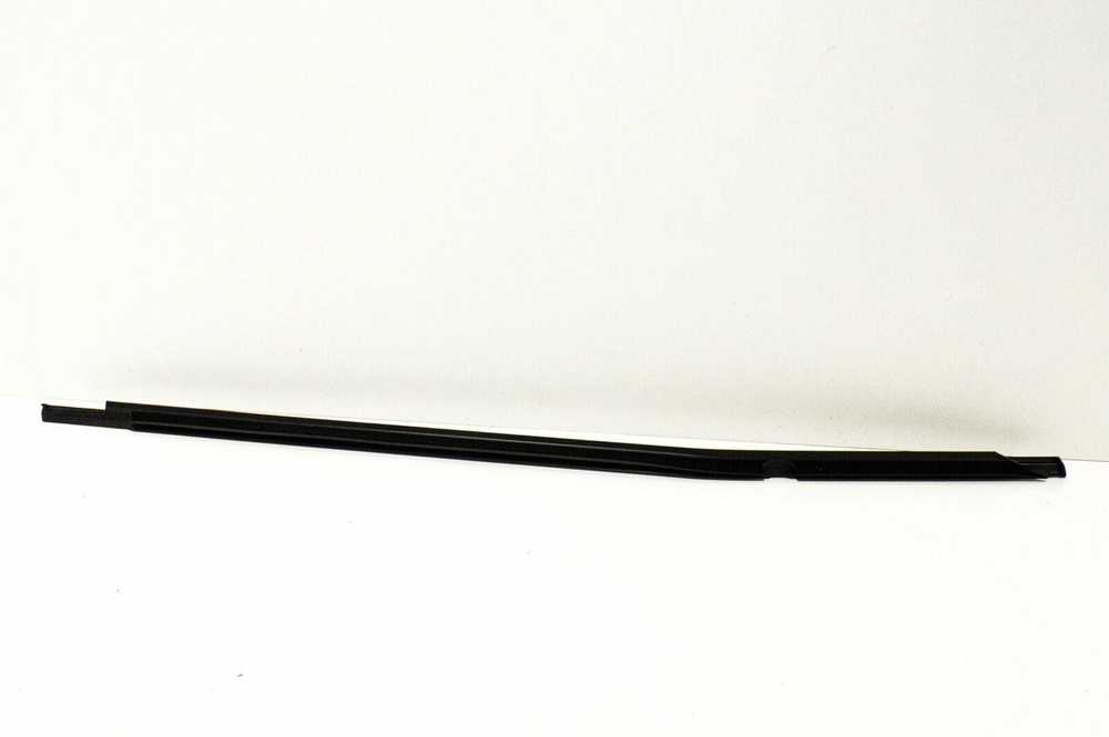 VAG Originalus lango angos sandariklis VW Golf R32 Gti Rabbit 5K6839477D5AP