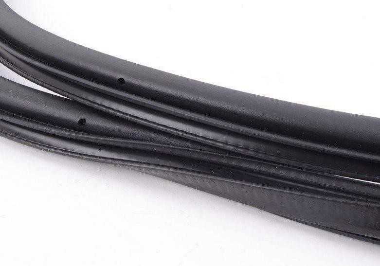 VAG Originalus satino juodas durų sandariklis viduje VW Jetta 163 5C6867912J9B9