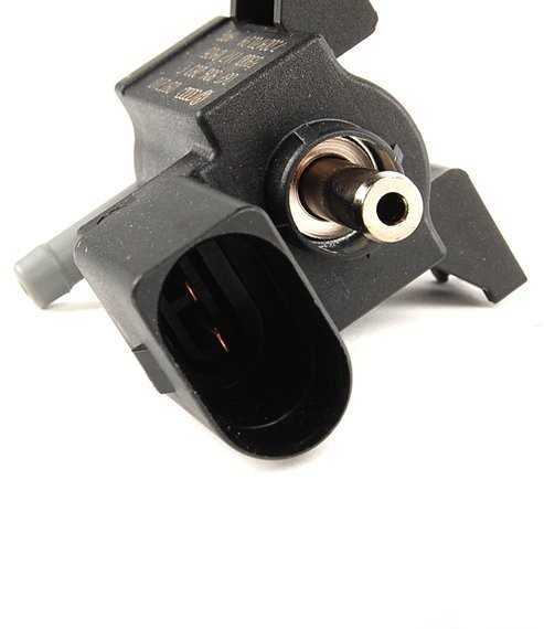 VAG Originalus solenoidinis vožtuvas AUDI VW A3 S3 Sportback Lim. quattro. 06F906283F