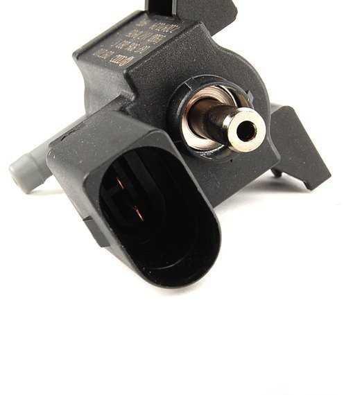 VAG Originalus solenoidinis vožtuvas AUDI VW A3 S3 Sportback Lim. quattro. 06F906283F