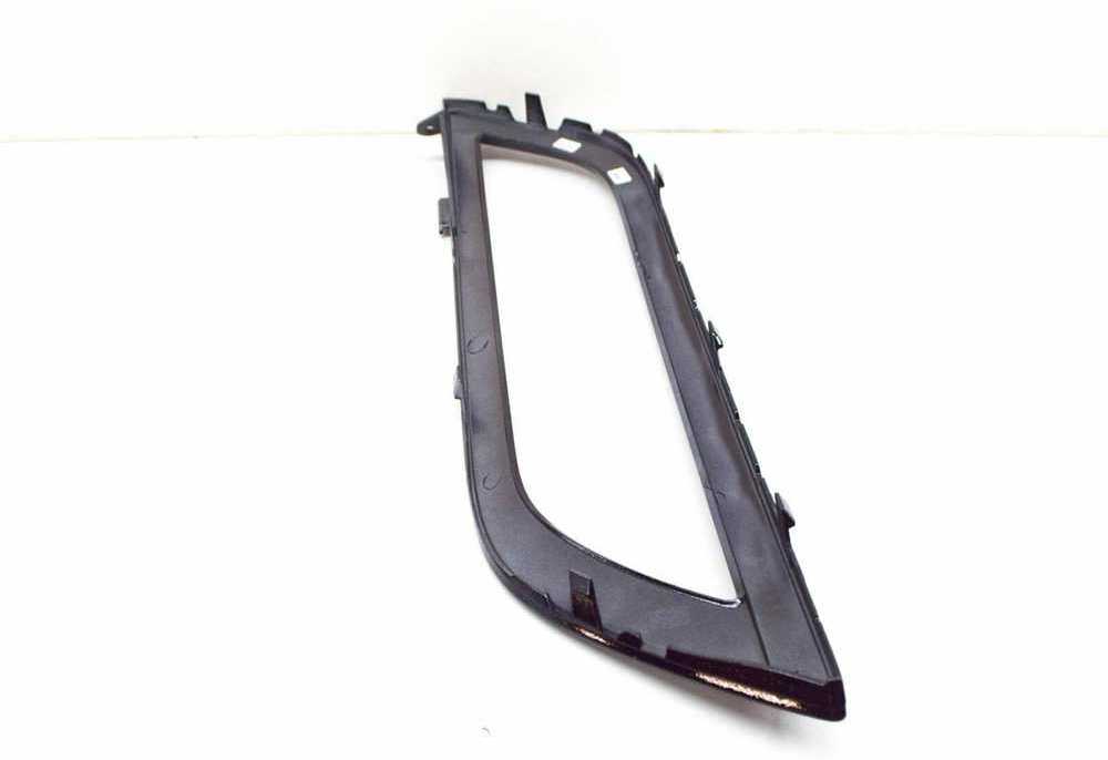 VAG Originalus Trim VW Passat 4Motion Variant Santana 3AA853211B041