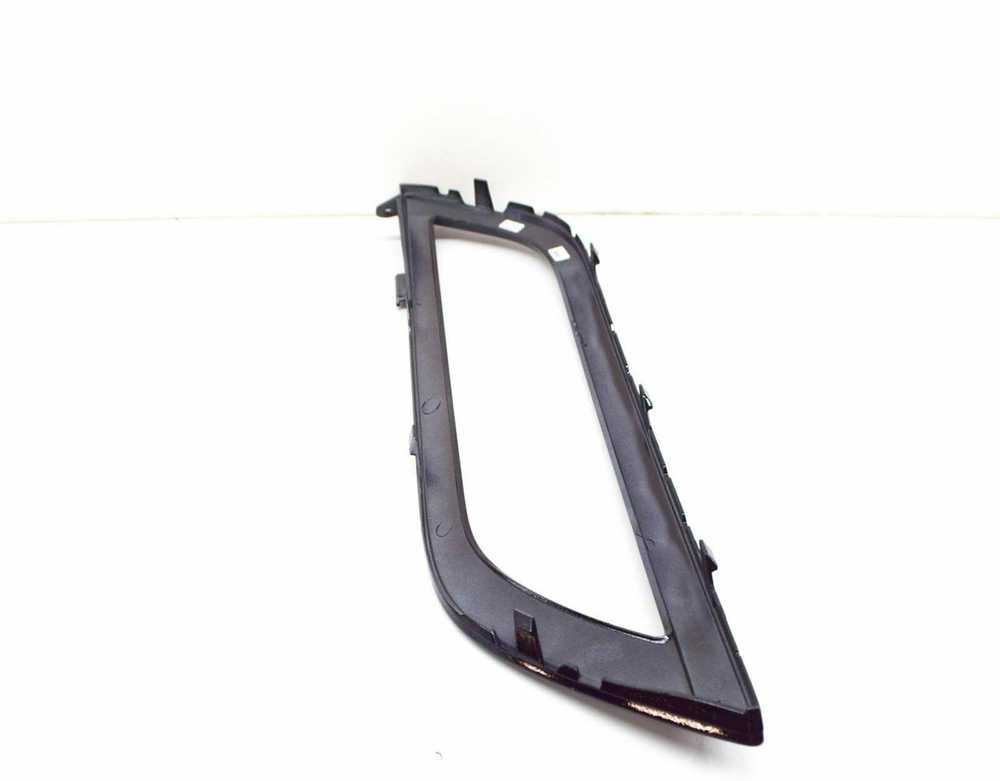 VAG Originalus Trim VW Passat 4Motion Variant Santana 3AA853211B041