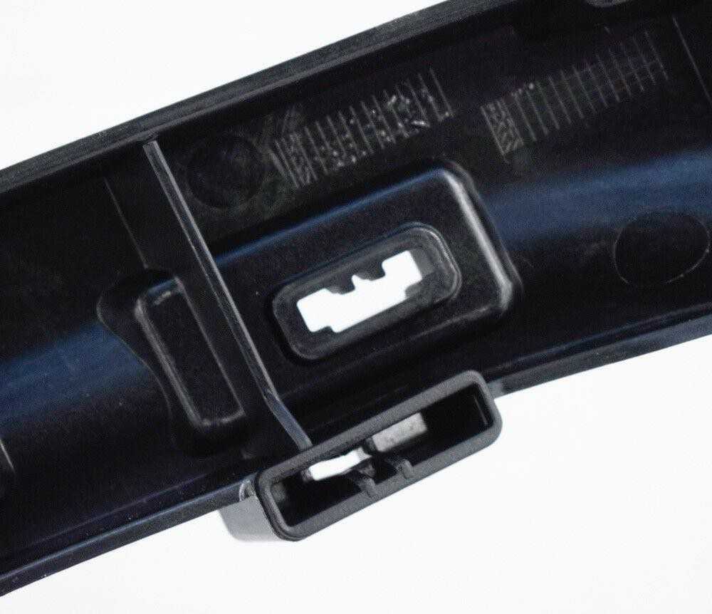 VAG Originalus uždarymo elementas kairėje AUDI A7 Sportback 4G8807363C