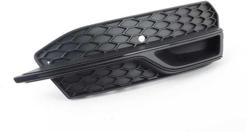 Vag Oro Kreipiamosios Grotelės Satino Juodos Spalvos Audi A3 A3/S3 2013-2016 Originalus 8V3807682K9B9
