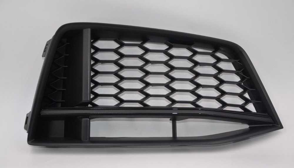 Vag Oro Priklausymo Grotelė Juoda Audi TT TTS 2014 8S0807682BT94