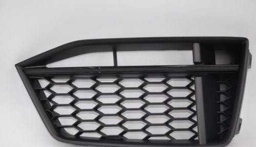 Vag Oro Priklausymo Grotelė Juoda Audi TT TTS 2014 8S0807682BT94