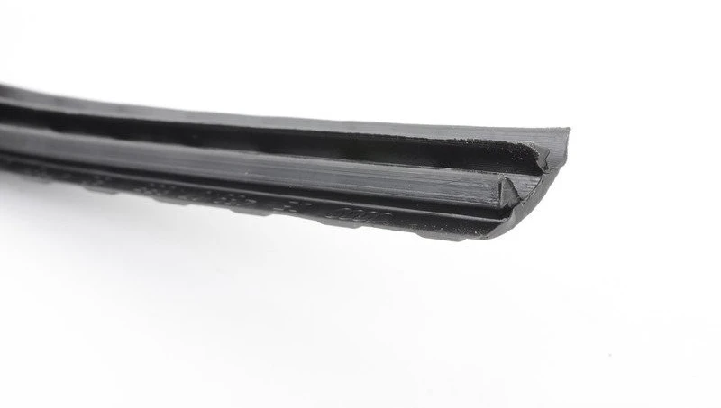 VAG Pagrindinio Nešiojimo Įrangos Danga Su T-Groove Sekcija Audi A3 A4 A6 Q5 Q7 Originalus 4L0071633A