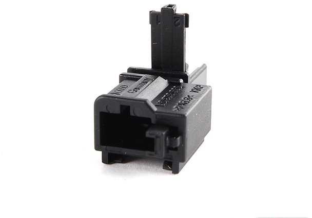 VAG Plug socket with flat contacts 2016-2017 Audi A3 A4 A6 Q3 Q5 Q7 Volkswagen Golf Jetta Passat Tiguan 1H0973131A Originalus