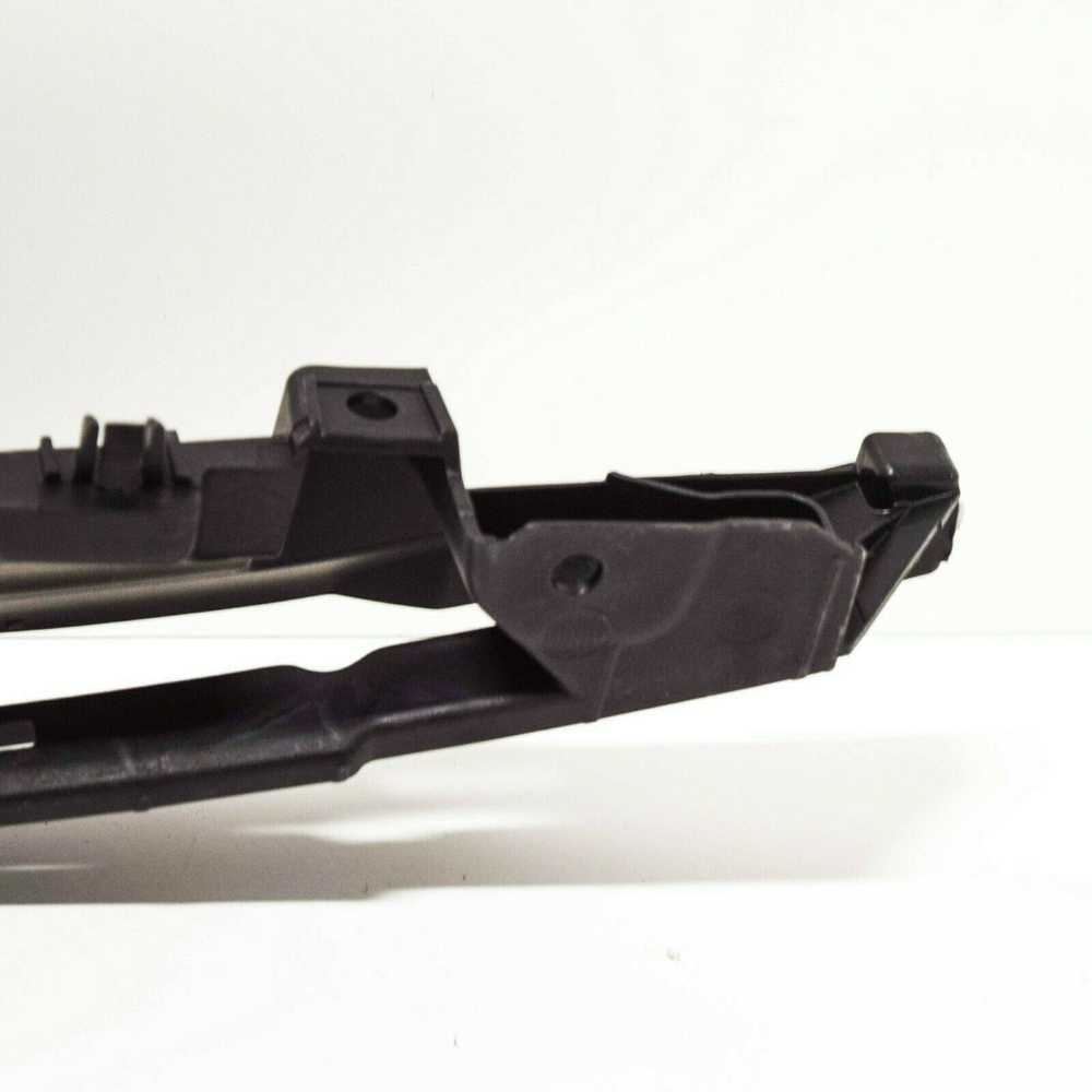 VAG Priekinis Centrinis Radiatoriaus Grile Suportas VW SCIROCCO MK3 Originalus 1K8805813B