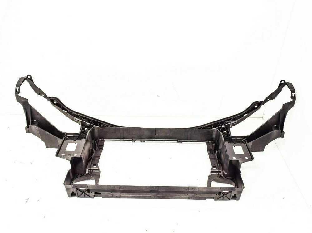 Vag Priekinis Stiprintuvas Su Radiatoriaus Laikikliu Audi Ttrs Originalus 8J0805594F