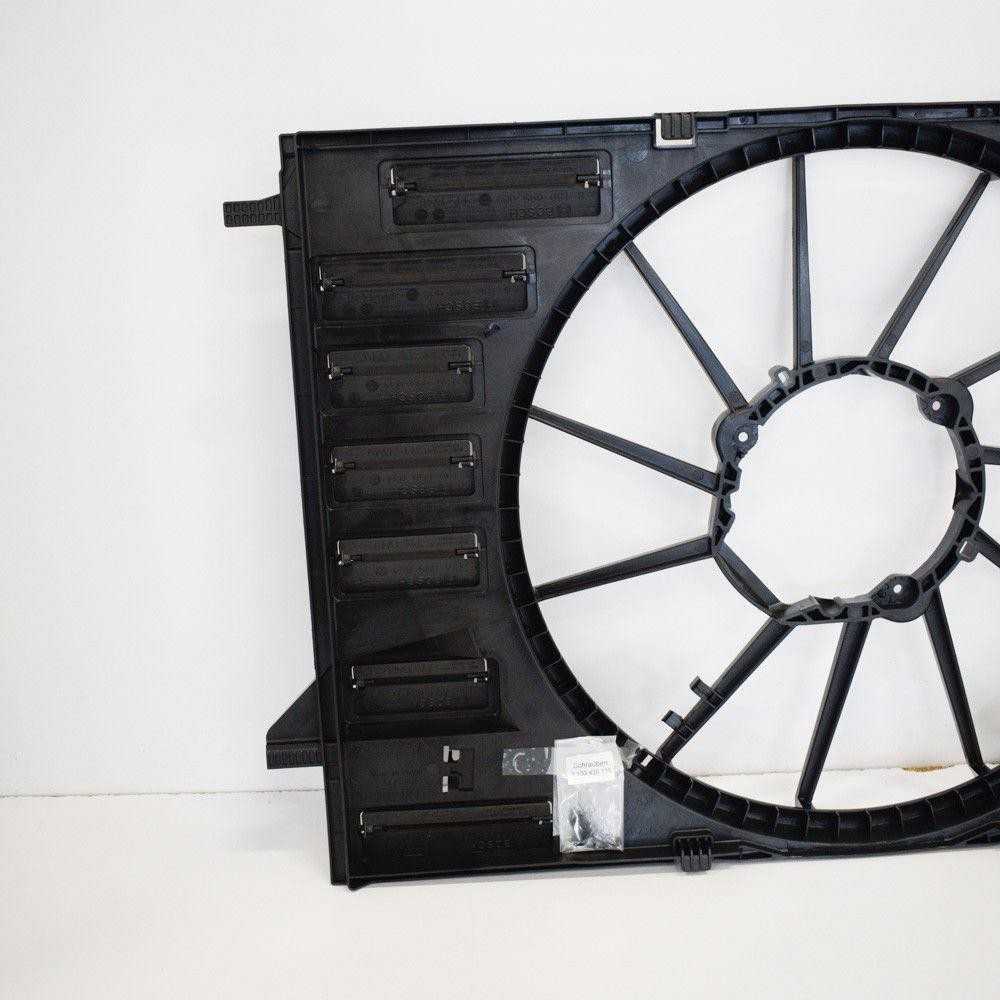 Vag Radiator Apsauga Audi A4 B9 Originalus 8W0121207B
