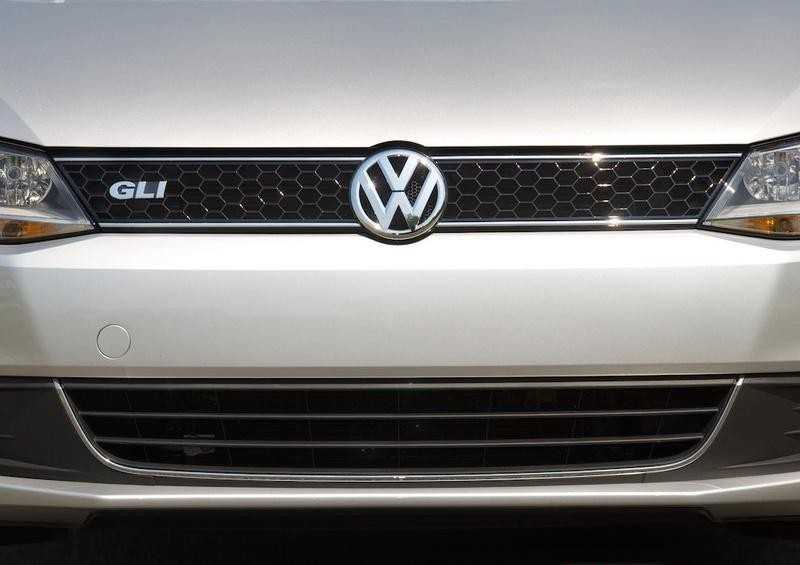 Vag Radiator Grille Jetta Sagitar Vento 2011 2014 Originalus 5C6853651B041