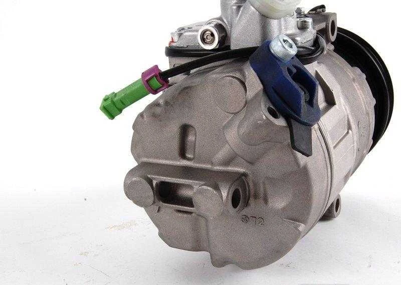 VAG Šaldytuvas Kompressorius Su Klampu Audi A4 A6 Volkswagen Passat Originalus 8D0260805RX