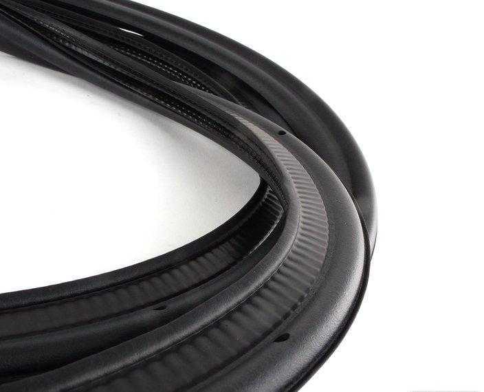 Vag Seal Satin Juodas Volkswagen Golf R32 2007 2008 2009 1K6827705B9B9 Originalus 1K6827705B9B9