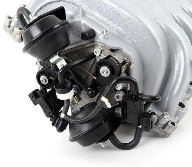 VAG Sėlės Vamzdis Audi A6 A8 Volkswagen Touareg Originalus 077133185BR