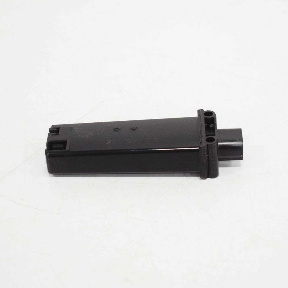 Vag Skoda Octavia A4 A5 Antena Originalus 8E0907277