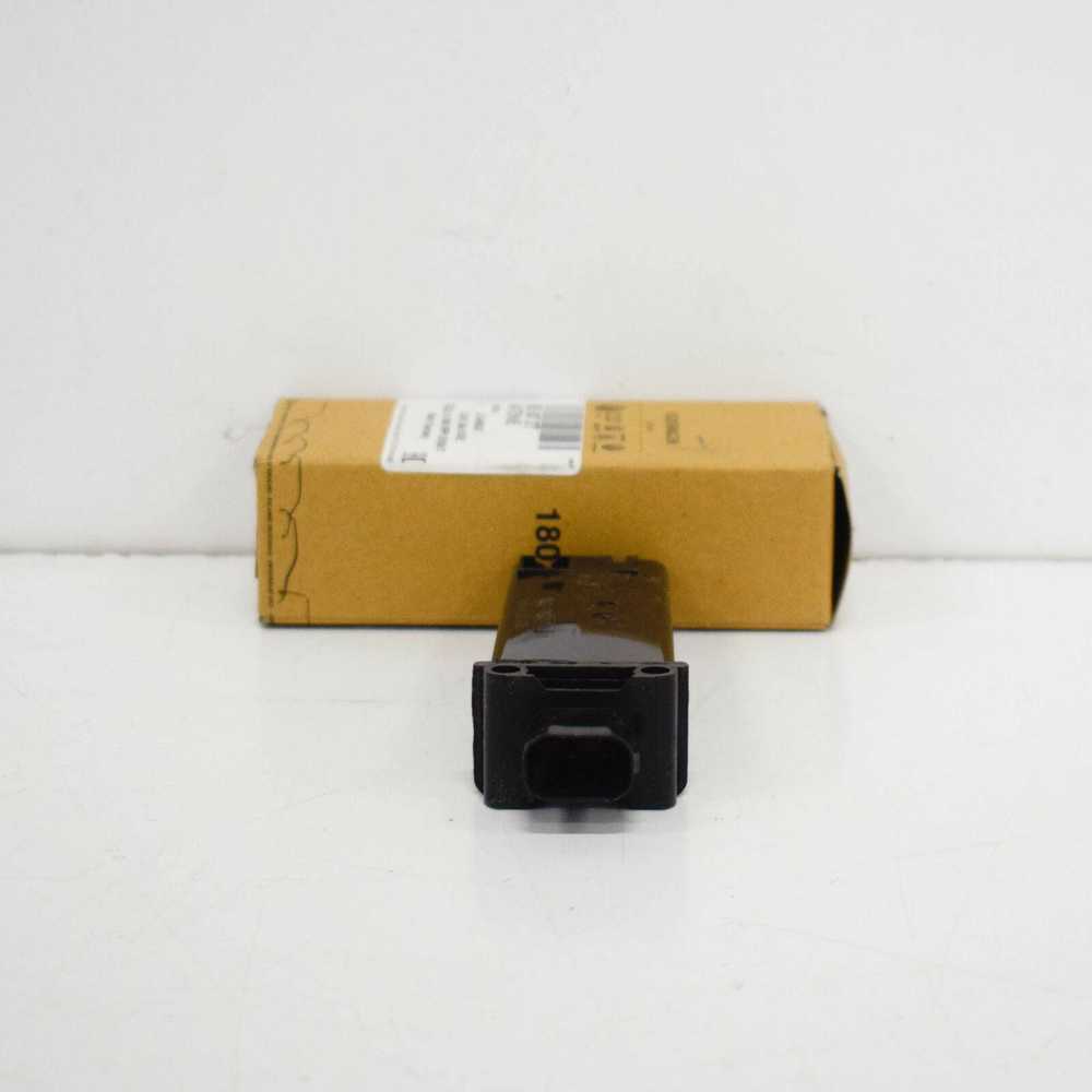 Vag Skoda Octavia A4 A5 Antena Originalus 8E0907277