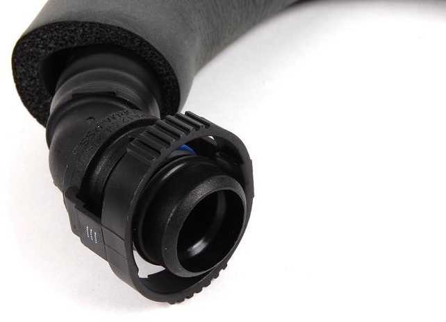 VAG Vamzdynas AUDI VW Audi A3 S3 Sportback Quattro A4 Universalus S4 06J103221A